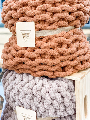 
                  
                    Load image into Gallery viewer, Chunky Knit Blanket
                  
                